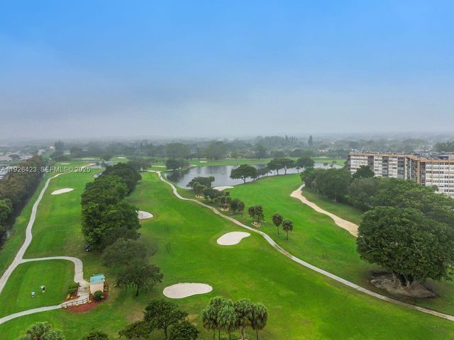 1100 Saint Charles Pl 310, Pembroke Pines, FL 33026