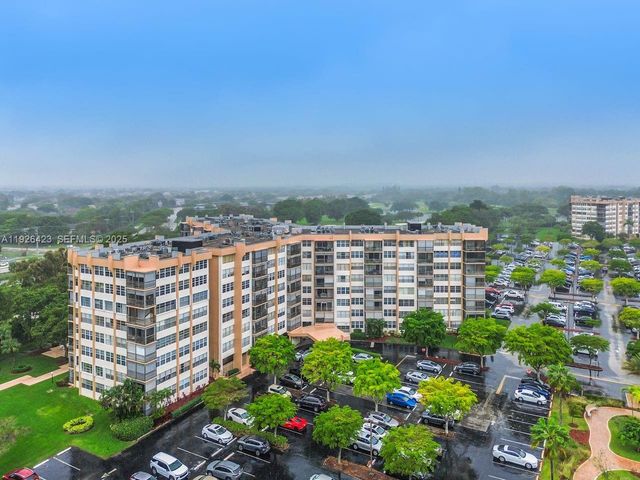 1100 Saint Charles Pl 310, Pembroke Pines, FL 33026