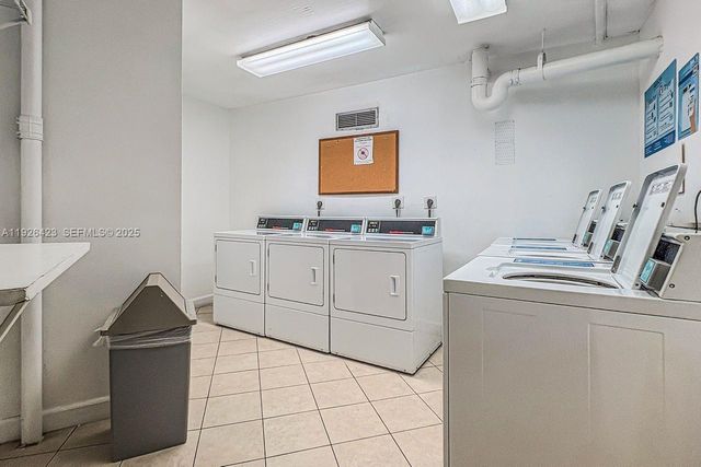 1100 Saint Charles Pl 310, Pembroke Pines, FL 33026