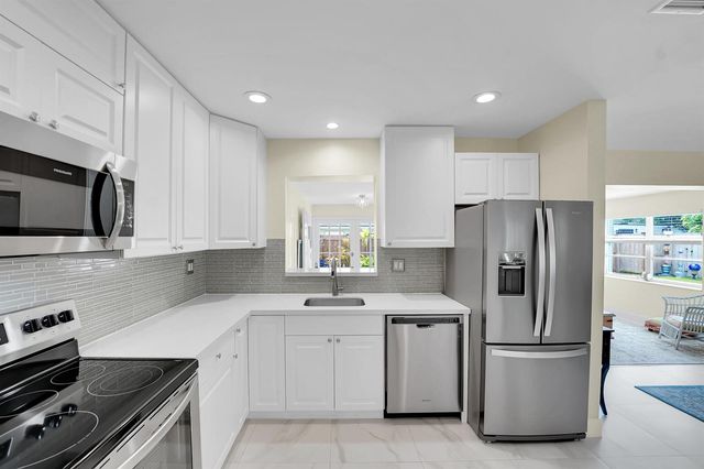 707 N 32nd Avenue, Hollywood, FL 33021