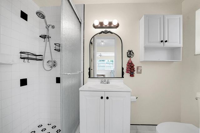 707 N 32nd Avenue, Hollywood, FL 33021