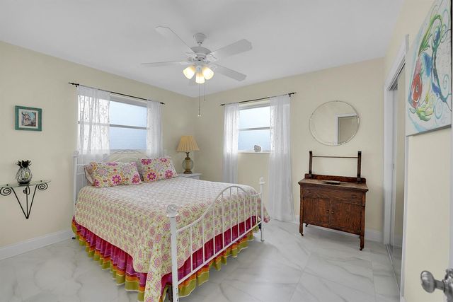 707 N 32nd Avenue, Hollywood, FL 33021