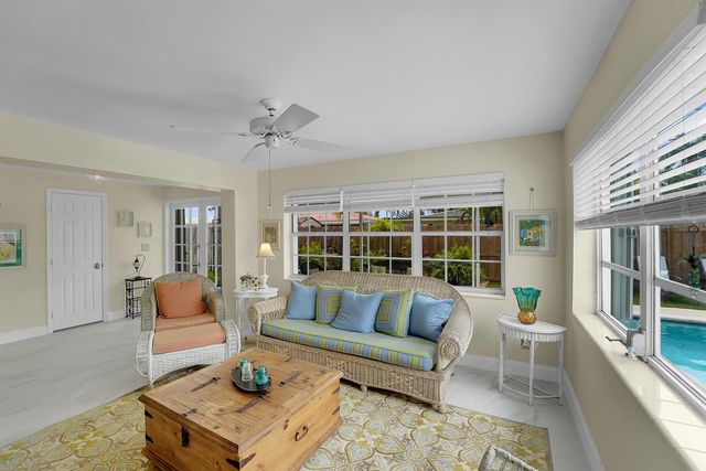 707 N 32nd Avenue, Hollywood, FL 33021
