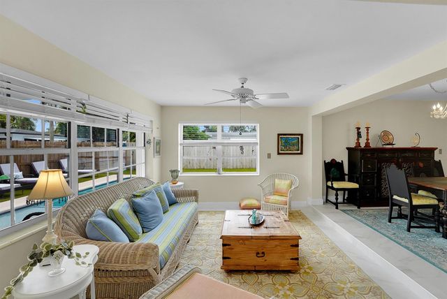 707 N 32nd Avenue, Hollywood, FL 33021