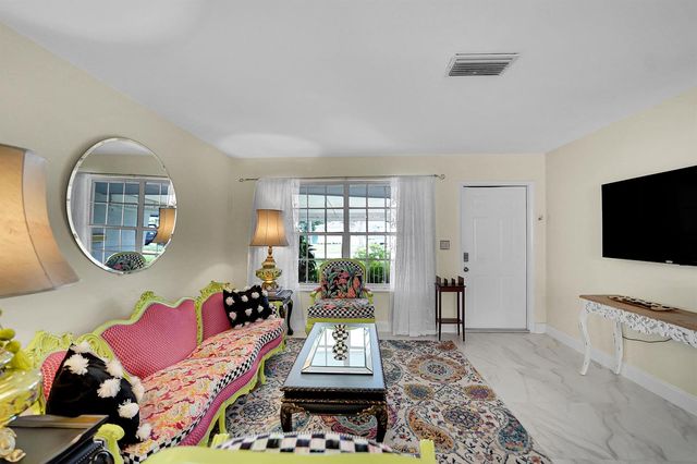 707 N 32nd Avenue, Hollywood, FL 33021