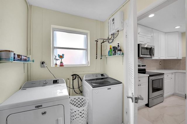 707 N 32nd Avenue, Hollywood, FL 33021