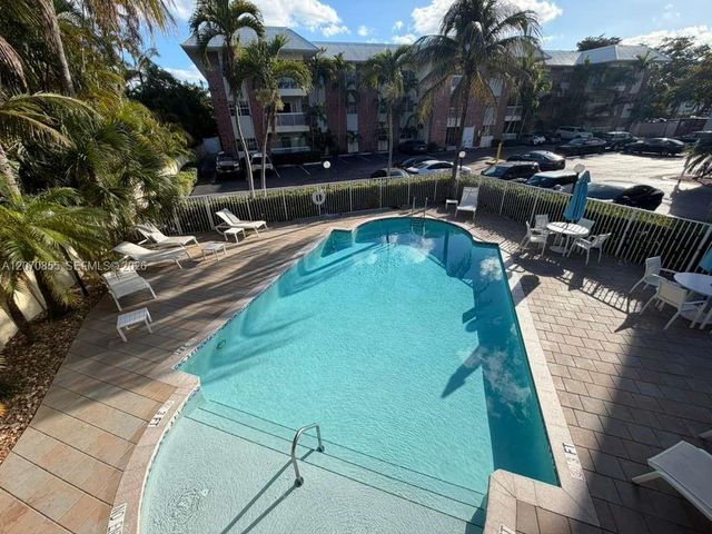 2424 SE 17th Causeway 110B, Fort Lauderdale, FL 33316