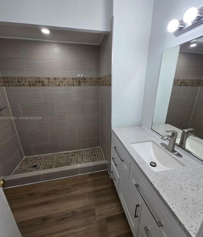 2424 SE 17th Causeway 110B, Fort Lauderdale, FL 33316
