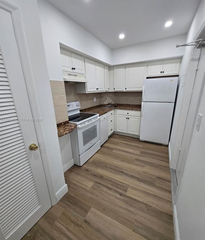 2424 SE 17th Causeway 110B, Fort Lauderdale, FL 33316