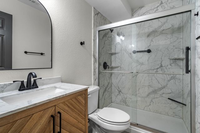 60 Cimarron Drive, Trophy Club, TX 76262