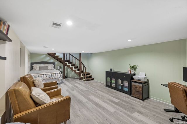 677 Floral, New Braunfels, TX 78130