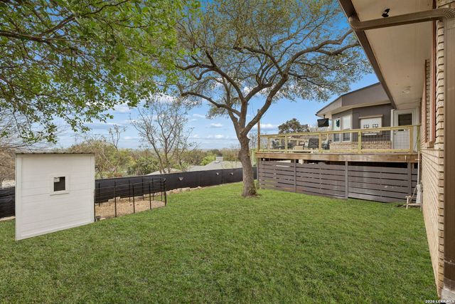 677 Floral, New Braunfels, TX 78130