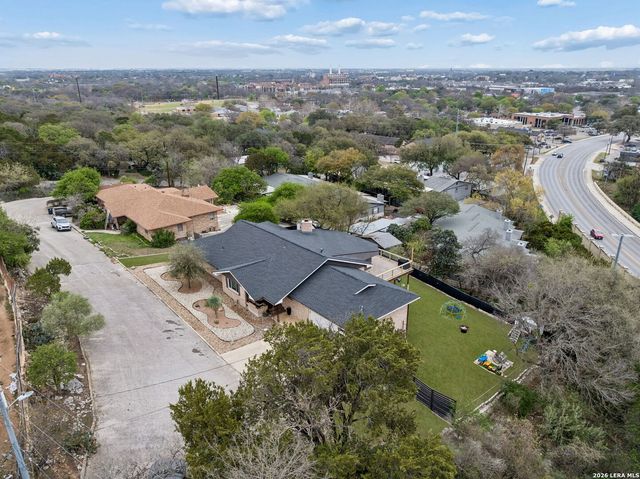 677 Floral, New Braunfels, TX 78130