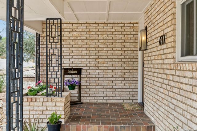 677 Floral, New Braunfels, TX 78130