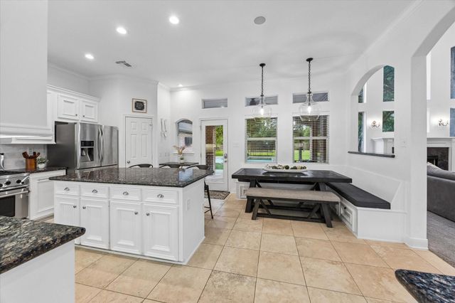 109 Sunset Drive, Friendswood, TX 77546