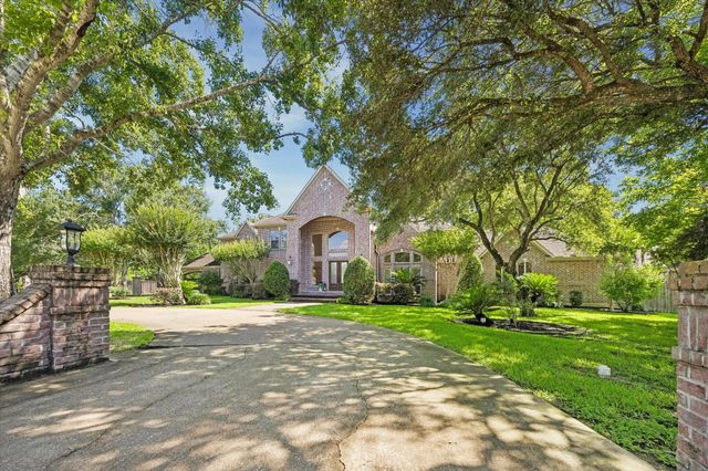 109 Sunset Drive, Friendswood, TX 77546