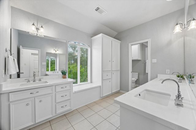 109 Sunset Drive, Friendswood, TX 77546