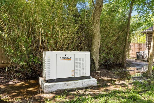 109 Sunset Drive, Friendswood, TX 77546