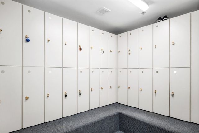 165 Cottage St 410, Chelsea, MA 02150