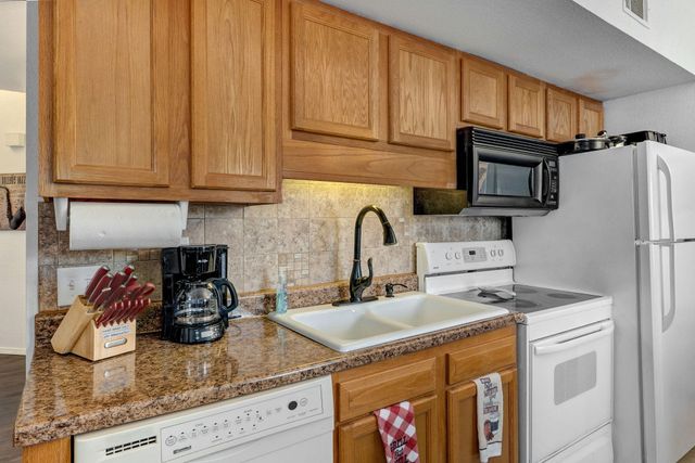 490 Abby Lane 5, Branson, MO 65616