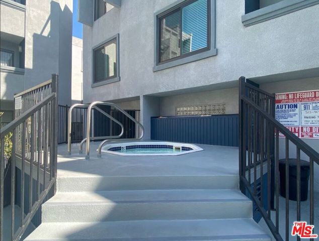 1940 N Highland Avenue 81, Los Angeles, CA 90068