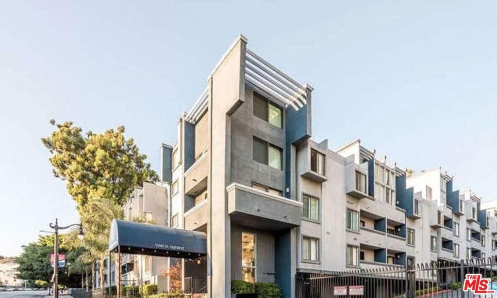 1940 N Highland Avenue 81, Los Angeles, CA 90068