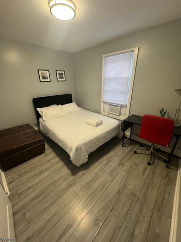 274 Summer Ave, Newark City, NJ 07104