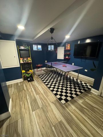 274 Summer Ave, Newark City, NJ 07104