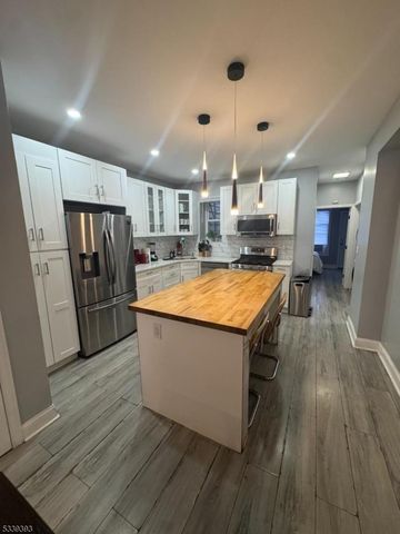 274 Summer Ave, Newark City, NJ 07104