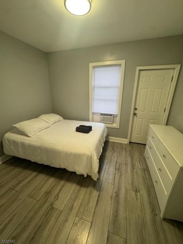274 Summer Ave, Newark City, NJ 07104