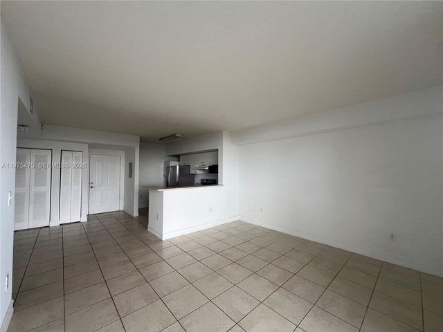 5077 NW 7th St 607, Miami, FL 33126