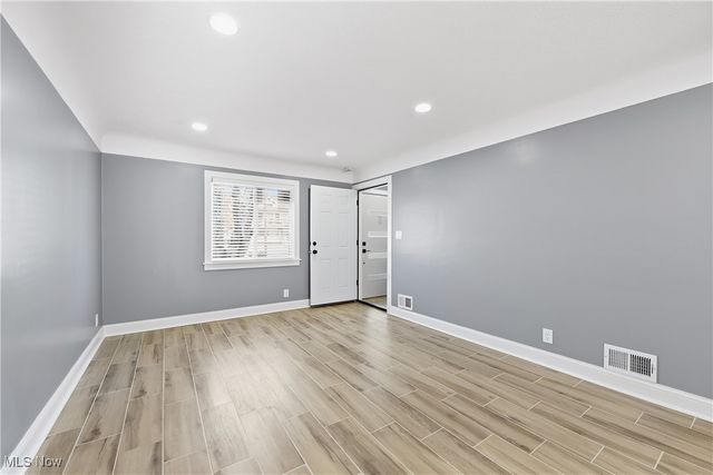 2811 Oak Park Avenue, Cleveland, OH 44109