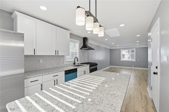 2811 Oak Park Avenue, Cleveland, OH 44109