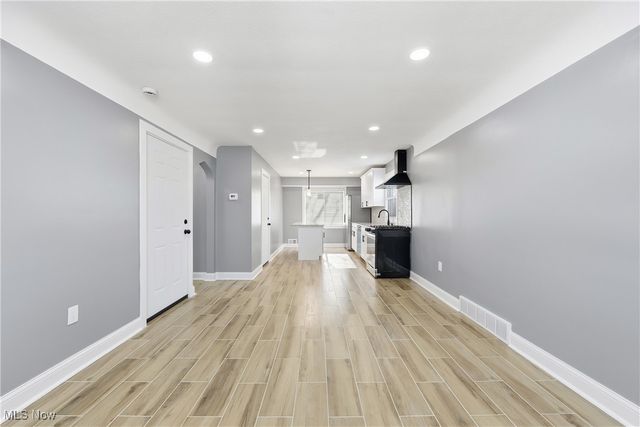 2811 Oak Park Avenue, Cleveland, OH 44109