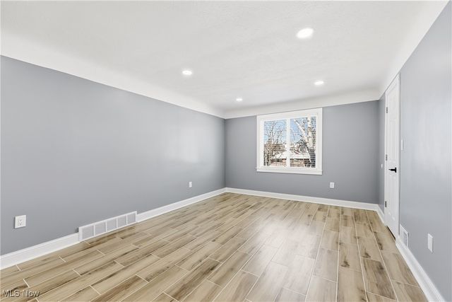 2811 Oak Park Avenue, Cleveland, OH 44109