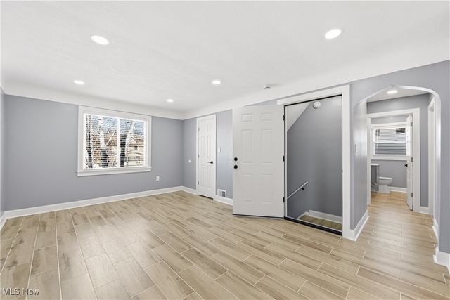 2811 Oak Park Avenue, Cleveland, OH 44109