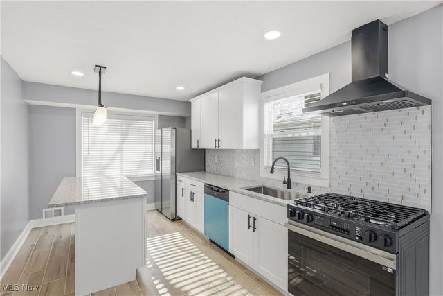 2811 Oak Park Avenue, Cleveland, OH 44109