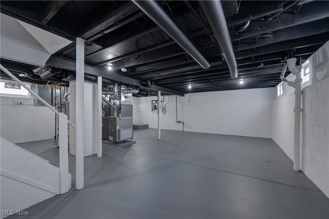 2811 Oak Park Avenue, Cleveland, OH 44109