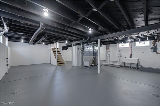 2811 Oak Park Avenue, Cleveland, OH 44109