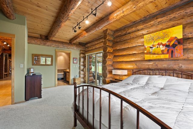 5024 E Stoughton Rd, Valleyford, WA 99036