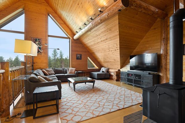 5024 E Stoughton Rd, Valleyford, WA 99036