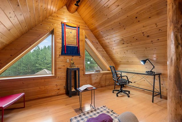 5024 E Stoughton Rd, Valleyford, WA 99036