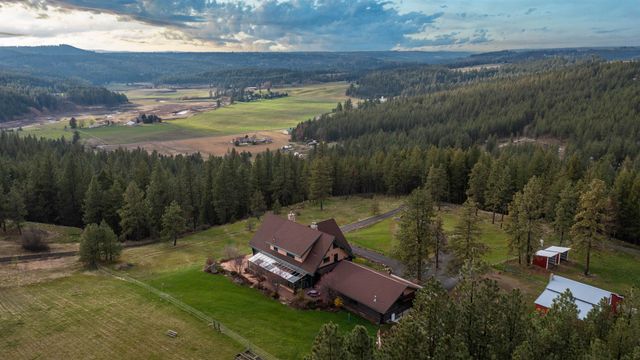 5024 E Stoughton Rd, Valleyford, WA 99036