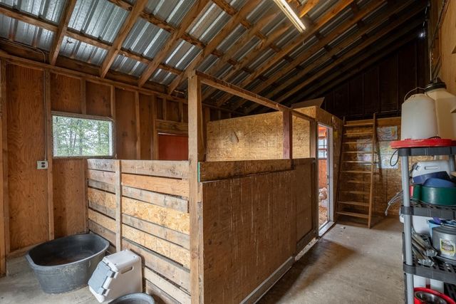 5024 E Stoughton Rd, Valleyford, WA 99036