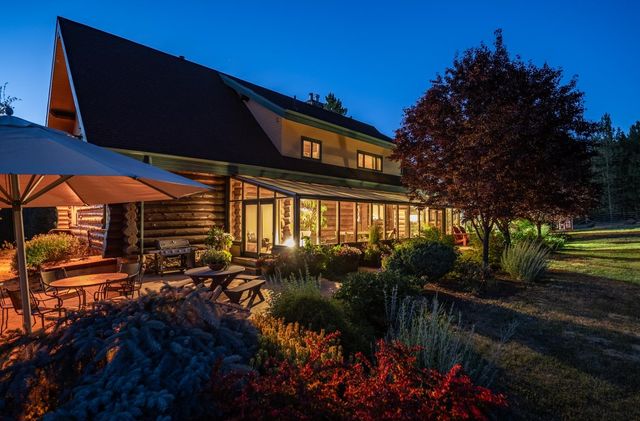 5024 E Stoughton Rd, Valleyford, WA 99036