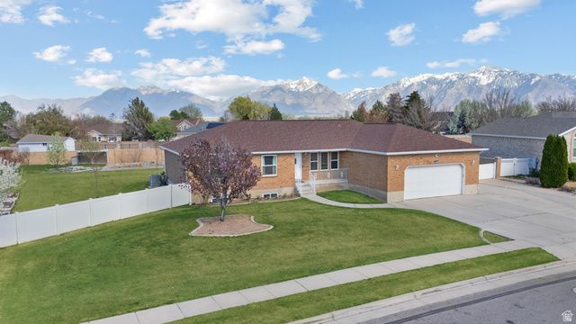 9497 S LADY DOVE LN, South Jordan, UT 84095