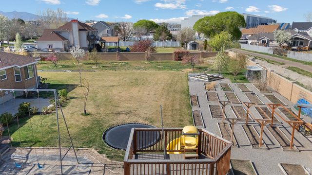 9497 S LADY DOVE LN, South Jordan, UT 84095