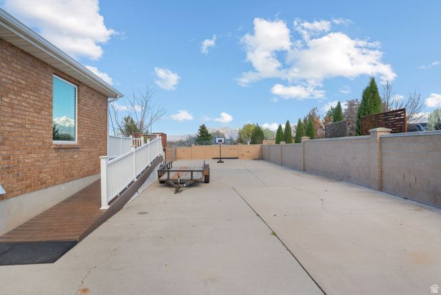 9497 S LADY DOVE LN, South Jordan, UT 84095