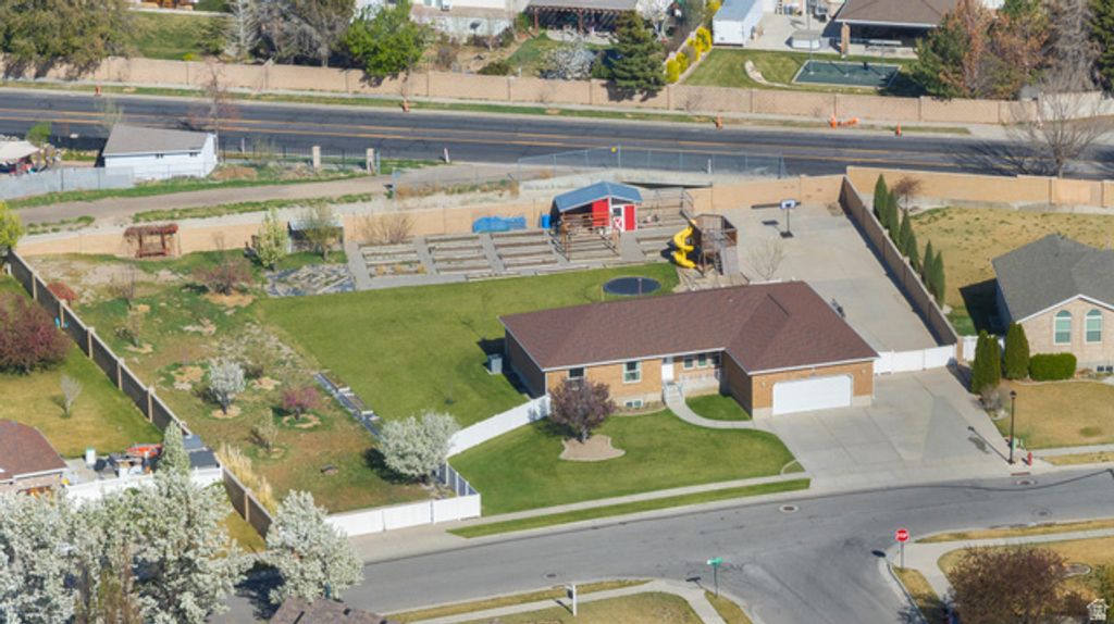 9497 S LADY DOVE LN, South Jordan, UT 84095