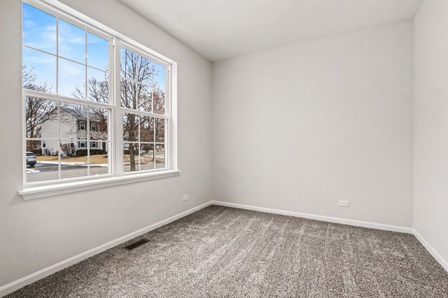 313 Kensington Drive, Oswego, IL 60543